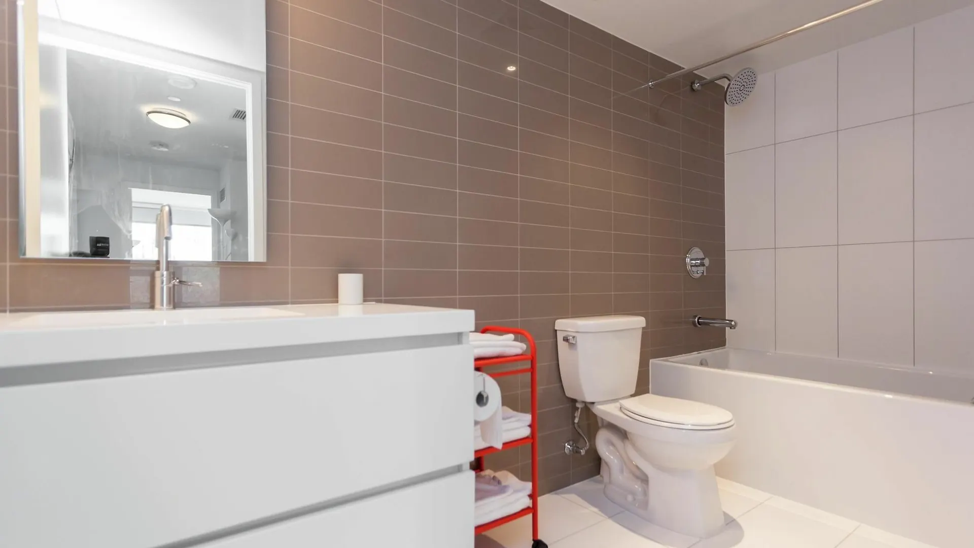 Apartment Applewood Suites - Condo Townhome Toronto