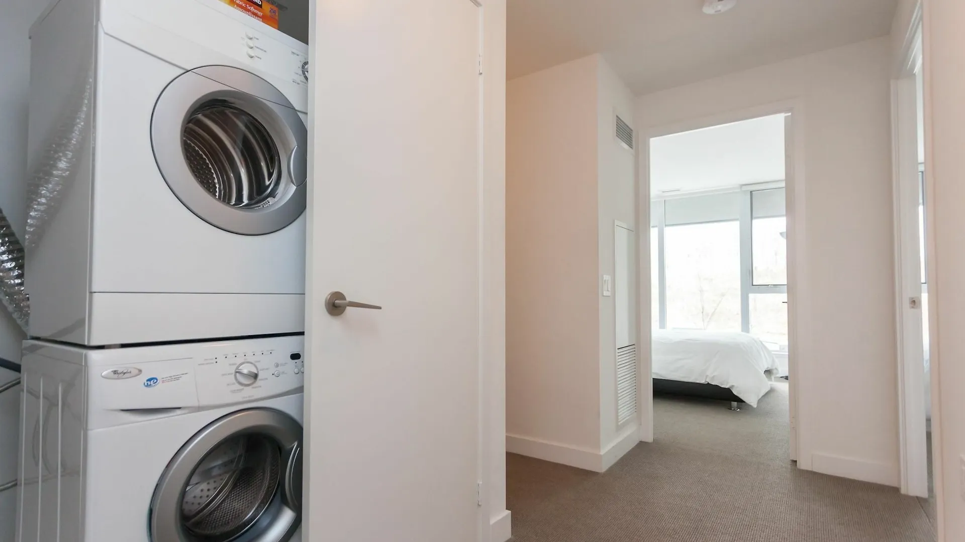 Applewood Suites - Condo Townhome Toronto 0*,  Canada